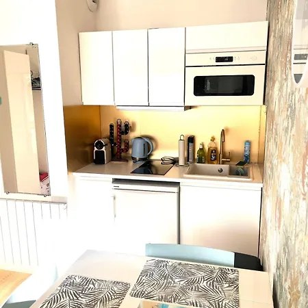 Apartment Les Pieds Dans Leau *