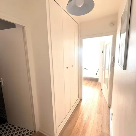 Appartement Les Pieds Dans Leau Avec Parking Les Sables-dʼOlonne