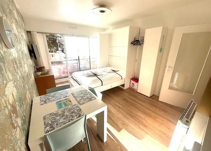 Les Pieds Dans Leau Avec Parking Les Sables-dʼOlonne