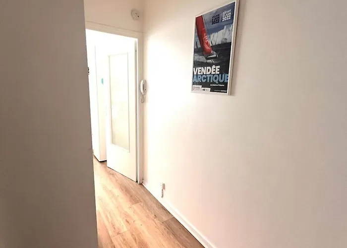 Appartement Les Pieds Dans Leau Avec Parking Les Sables-dʼOlonne