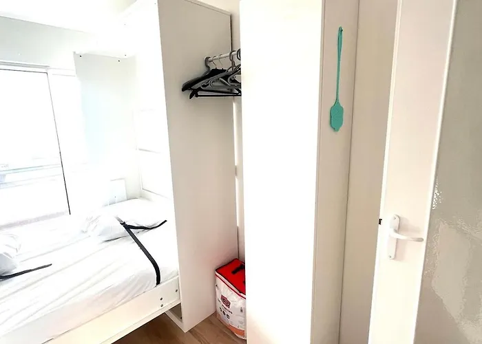 Appartement Les Pieds Dans Leau Avec Parking Les Sables-dʼOlonne